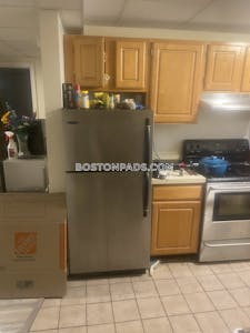 Cambridge 1 Bed 1 Bath  Harvard Square - $2,300 No Fee