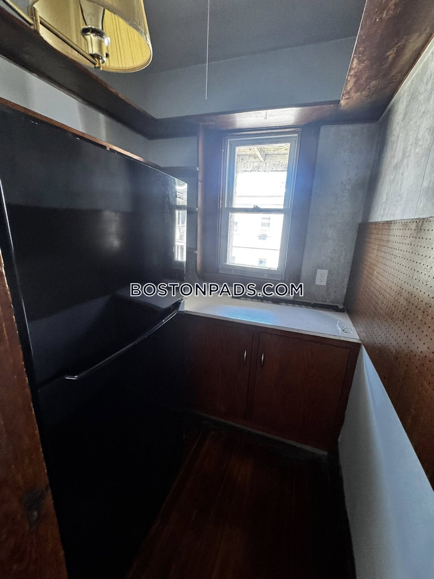 Cambridge - $3,000+ /month