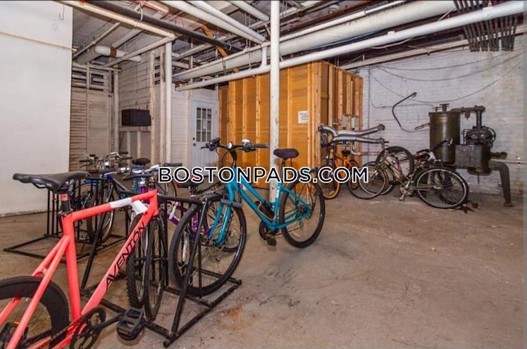 Boylston St., Boston