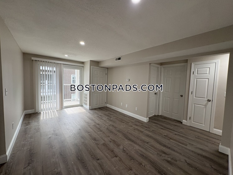 Kenmar Dr., Billerica