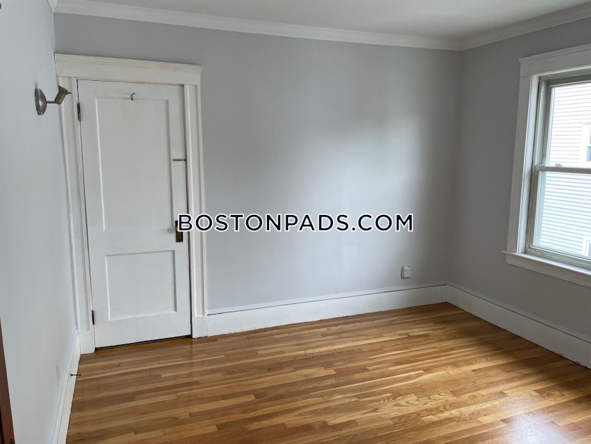 MEDFORD - TUFTS - 3 Beds, 1 Bath - Image 1