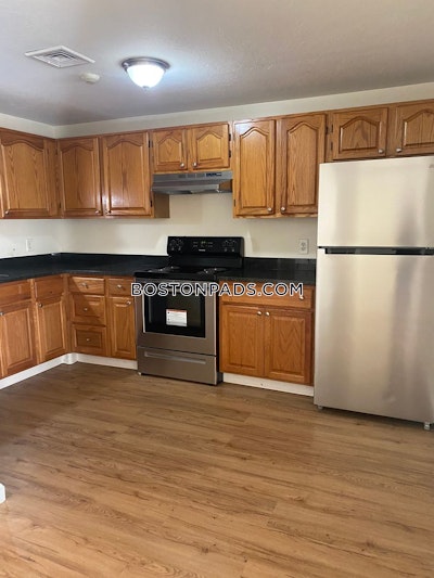 Fall River 1 Bed 1 Bath - $1,650 No Fee