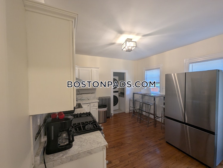 Bourneside St., Boston