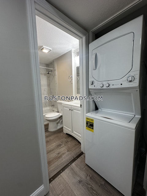 Kenmar Dr. Billerica photo 14