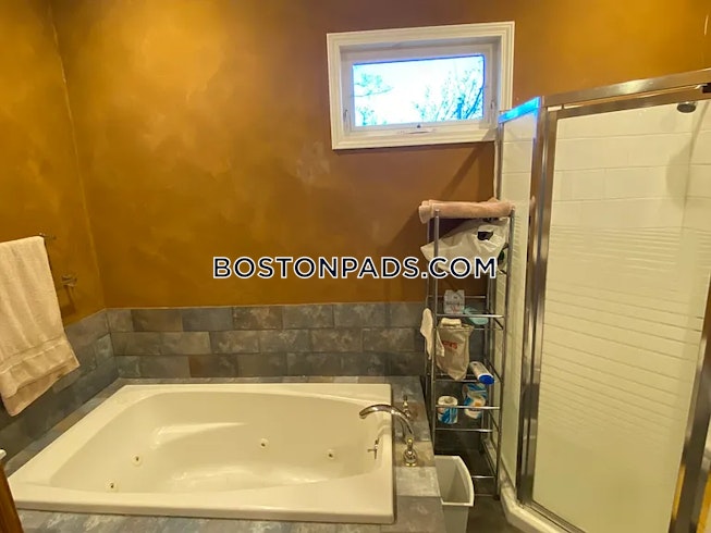 Somerville - $6,000+ /mo