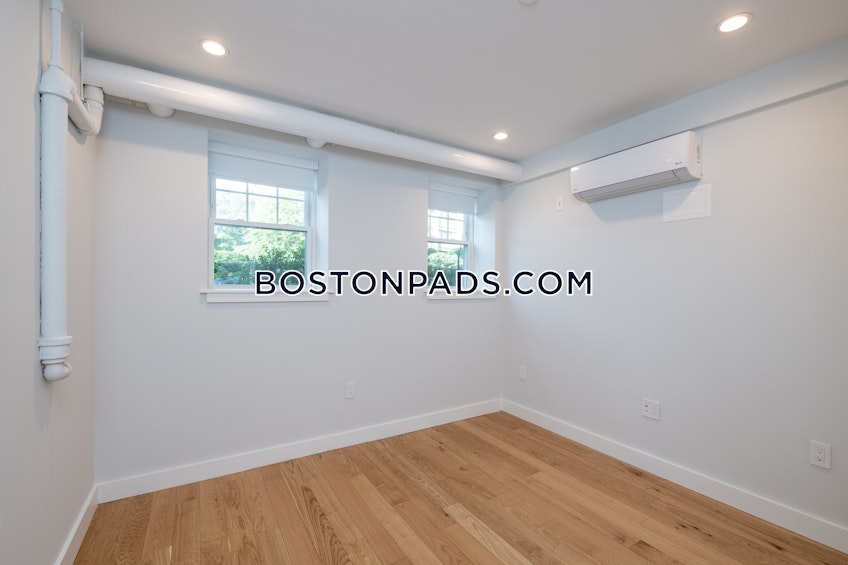 Boston - $2,875+ /month