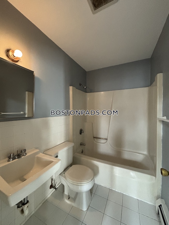 Boston - $3,900+ /mo