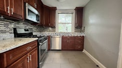 Euston St./>, Brookline