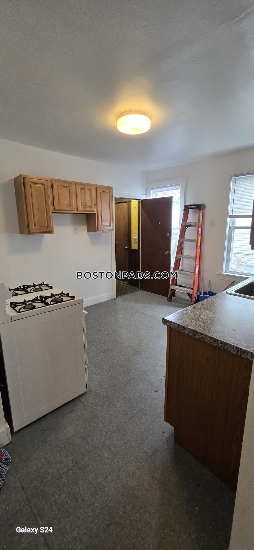 BOSTON - DORCHESTER - CODMAN SQUARE - 3 Beds, 1 Bath - Image 6