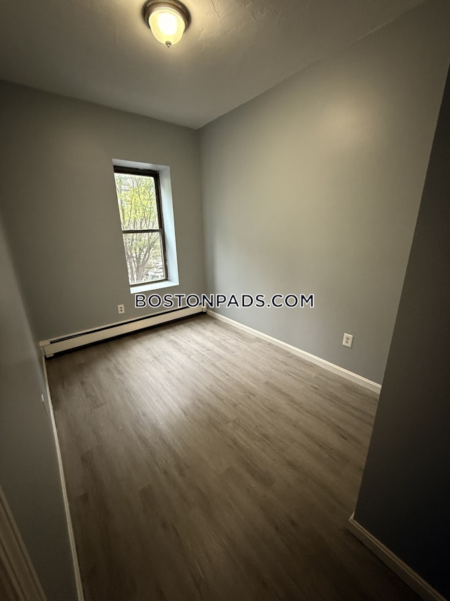 Boston - $3,900+ /mo