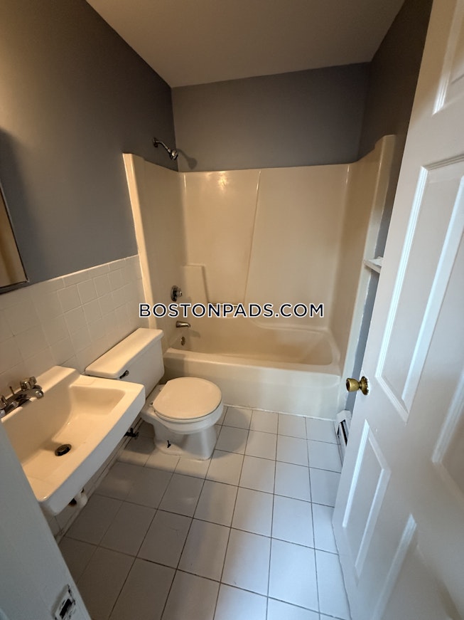 Boston - $3,900+ /mo