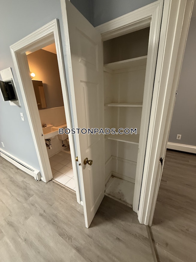 Boston - $3,900+ /mo