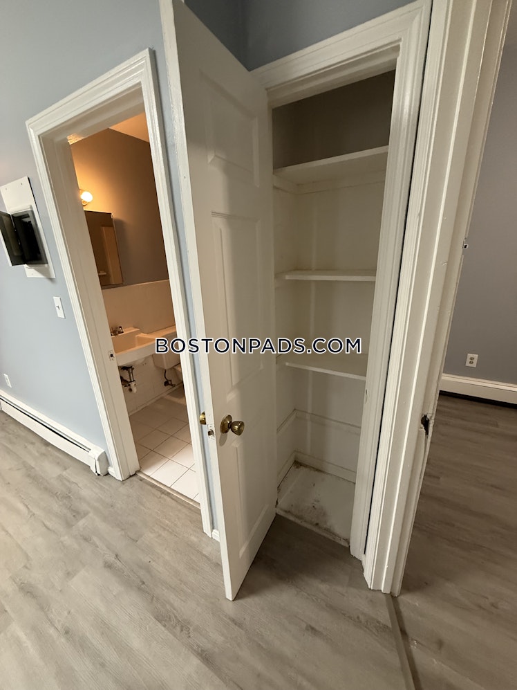 Washington St., Boston