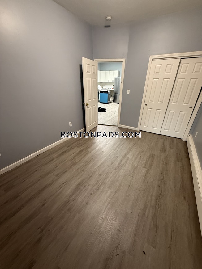 Boston - $3,900+ /mo