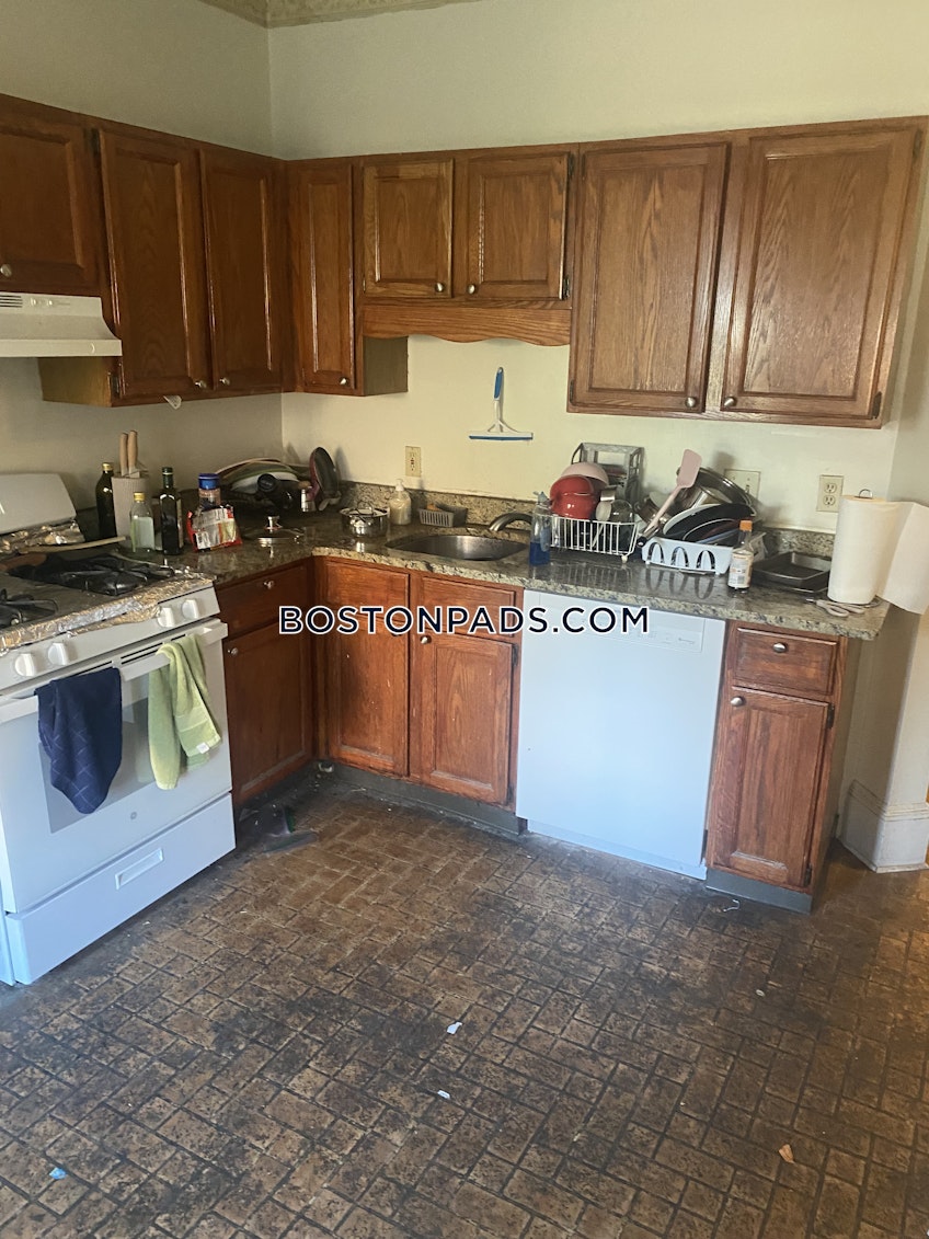 Boston - $3,750+ /month