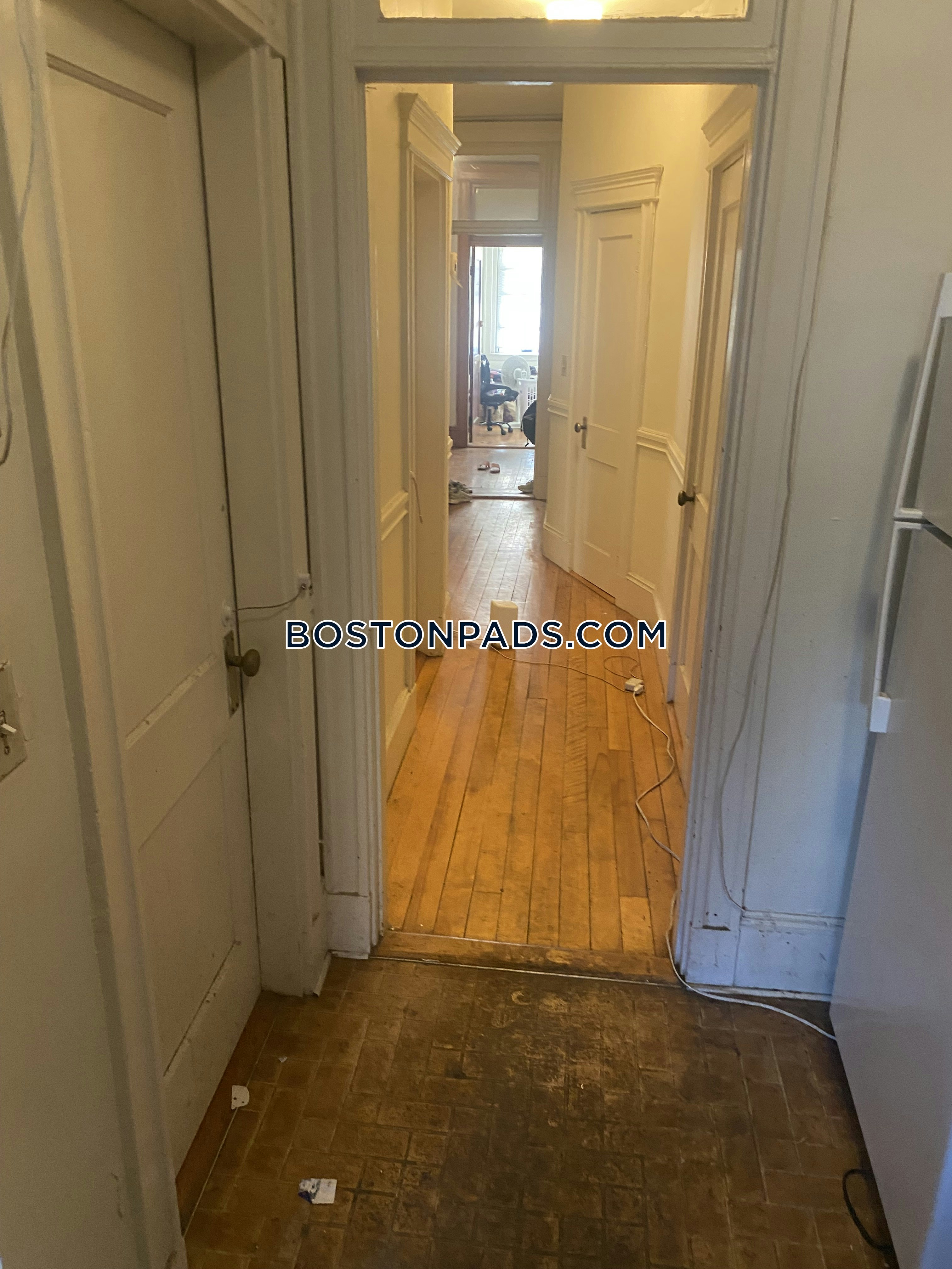 Boston - 4 Beds, 1 Baths