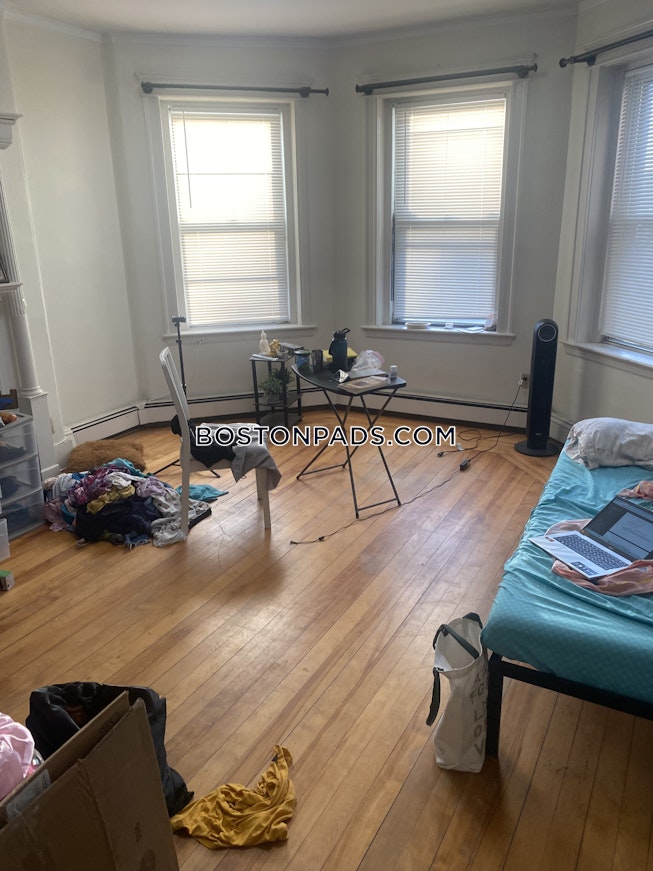 Boston - $3,750+ /mo