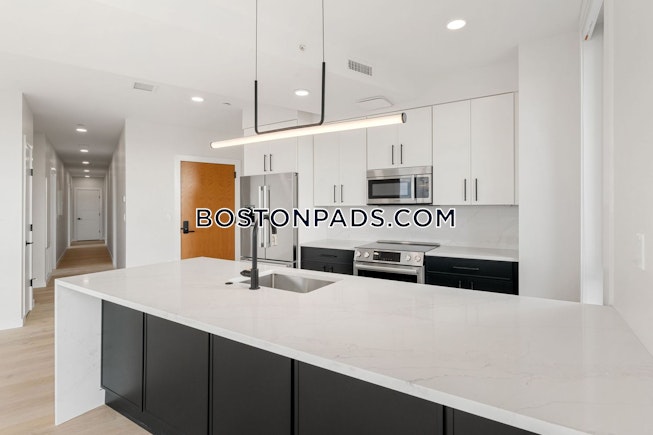 Boston - $4,900+ /mo