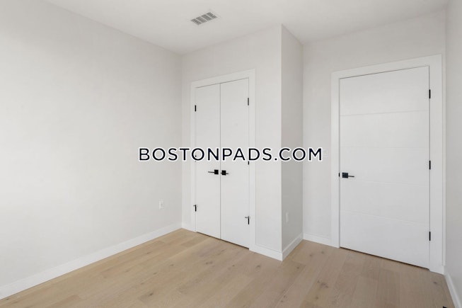 Boston - $4,900+ /mo