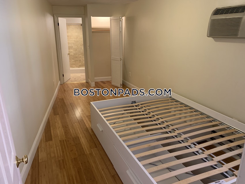 BOSTON - NORTH END - 1 Bed, 1 Bath - Image 3