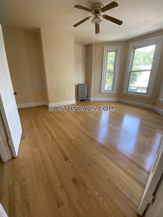 Boston - $3,800+ /mo