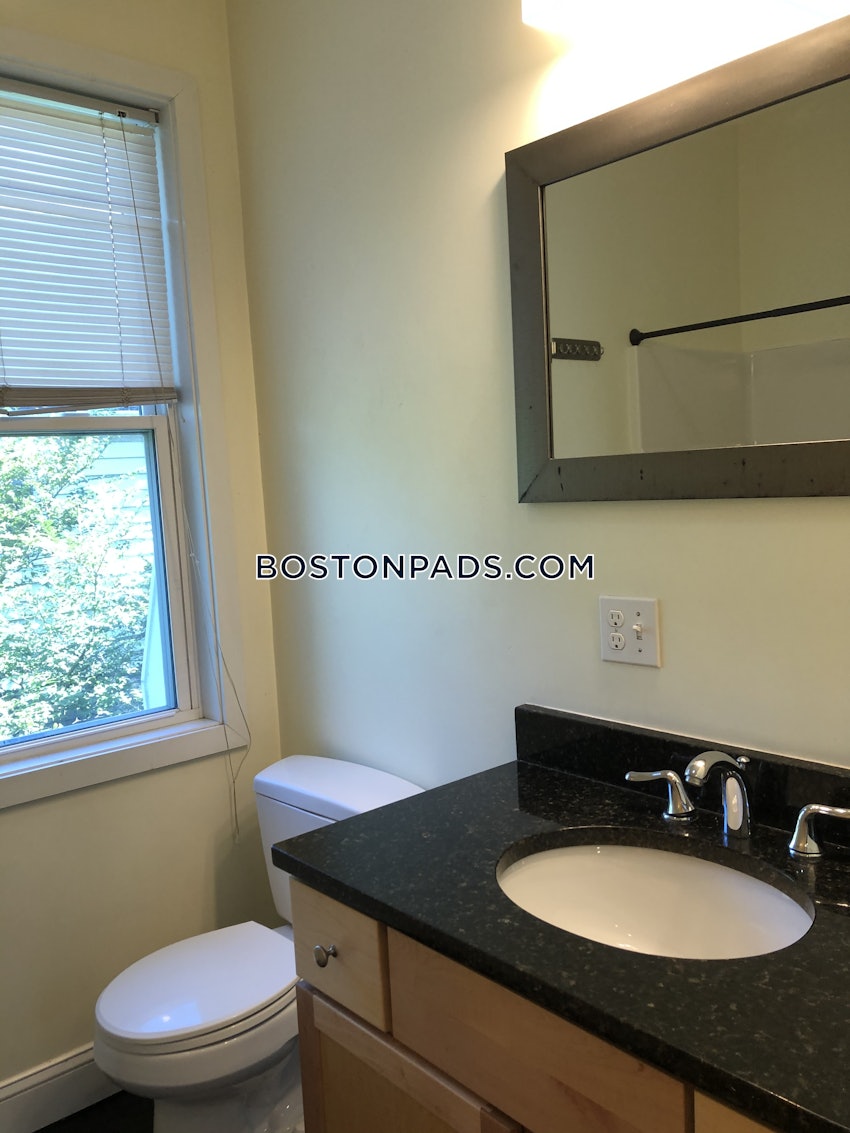 BOSTON - ALLSTON - 4 Beds, 2 Baths - Image 13