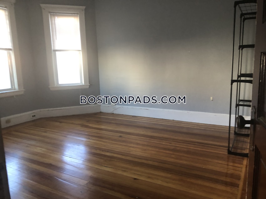 BOSTON - BRIGHTON - NORTH BRIGHTON - 3 Beds, 1 Bath - Image 3