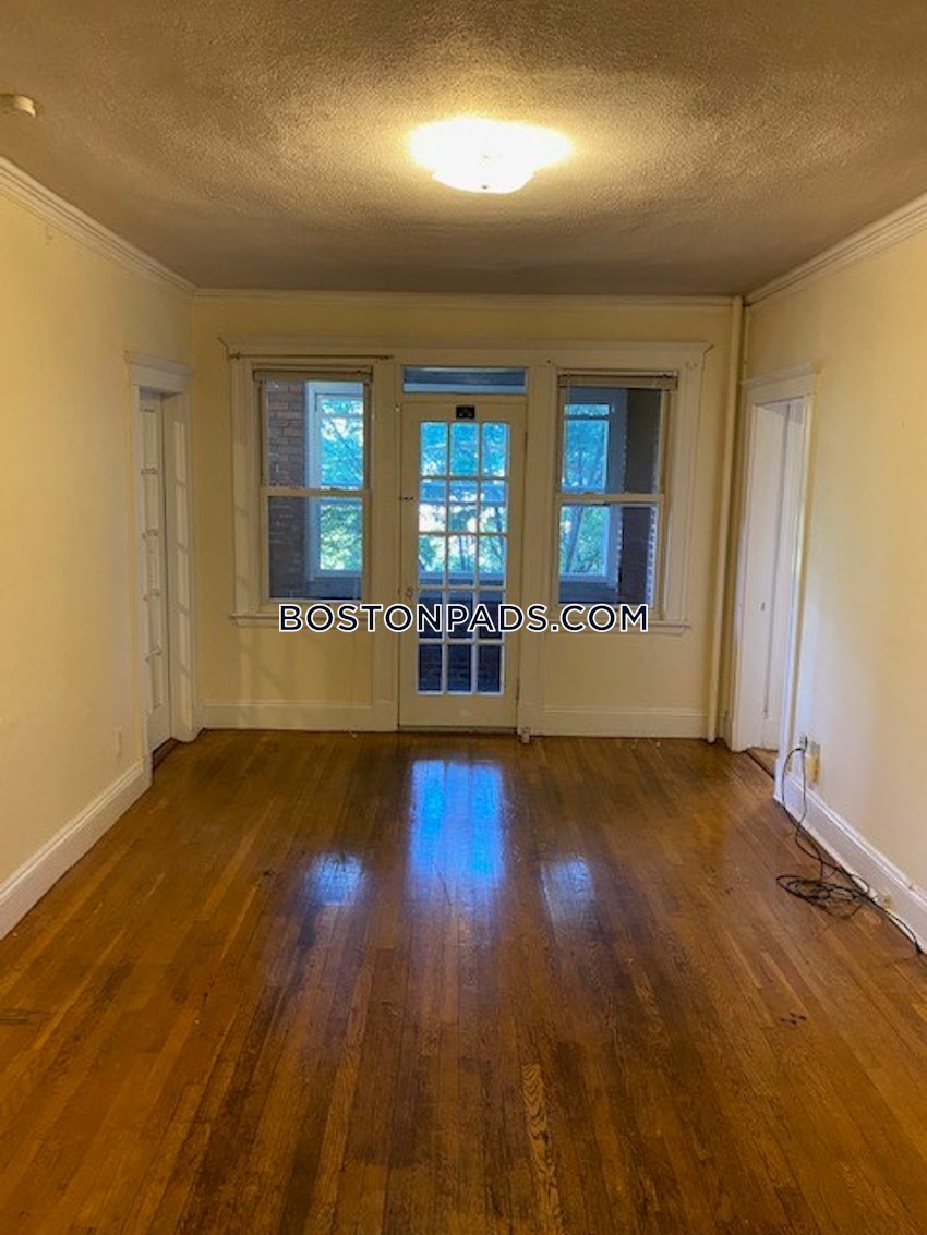 BOSTON - BRIGHTON- WASHINGTON ST./ ALLSTON ST. - 3 Beds, 1 Bath - Image 8