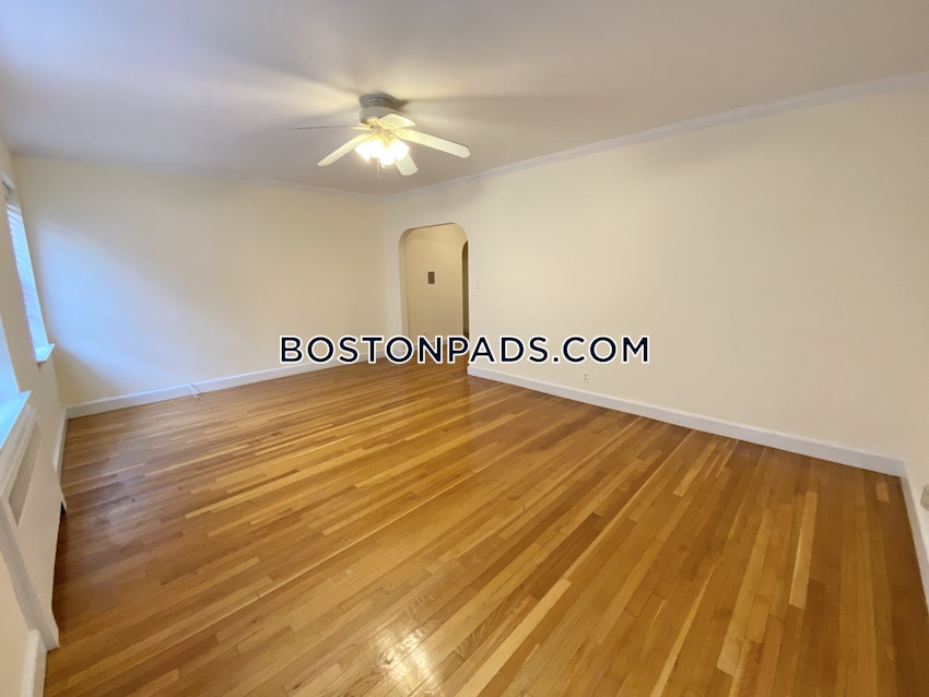 BROOKLINE- WASHINGTON SQUARE - 2 Beds, 1 Bath - Image 3