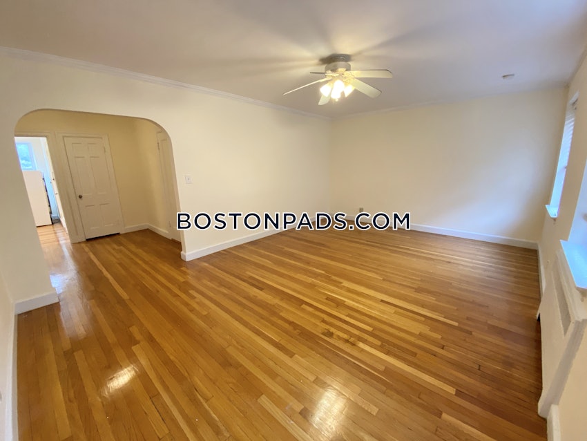 BROOKLINE- WASHINGTON SQUARE - 2 Beds, 1 Bath - Image 2