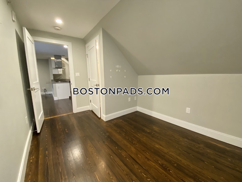 BOSTON - DORCHESTER/SOUTH BOSTON BORDER - 3 Beds, 1 Bath - Image 14