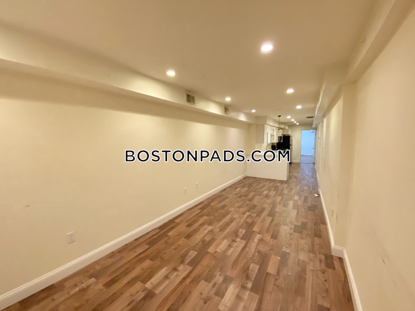 BOSTON - NORTHEASTERN/SYMPHONY - 5 Beds, 2 Baths - Image 5