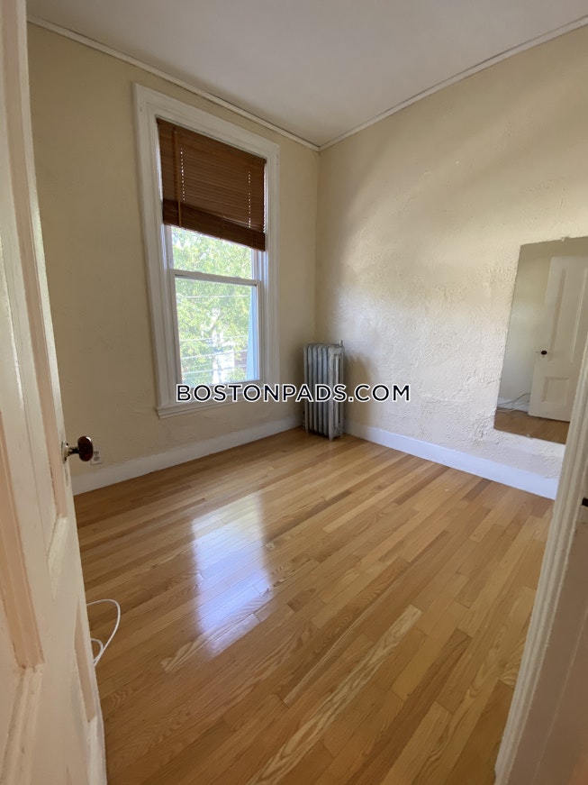 Boston - $3,800+ /mo