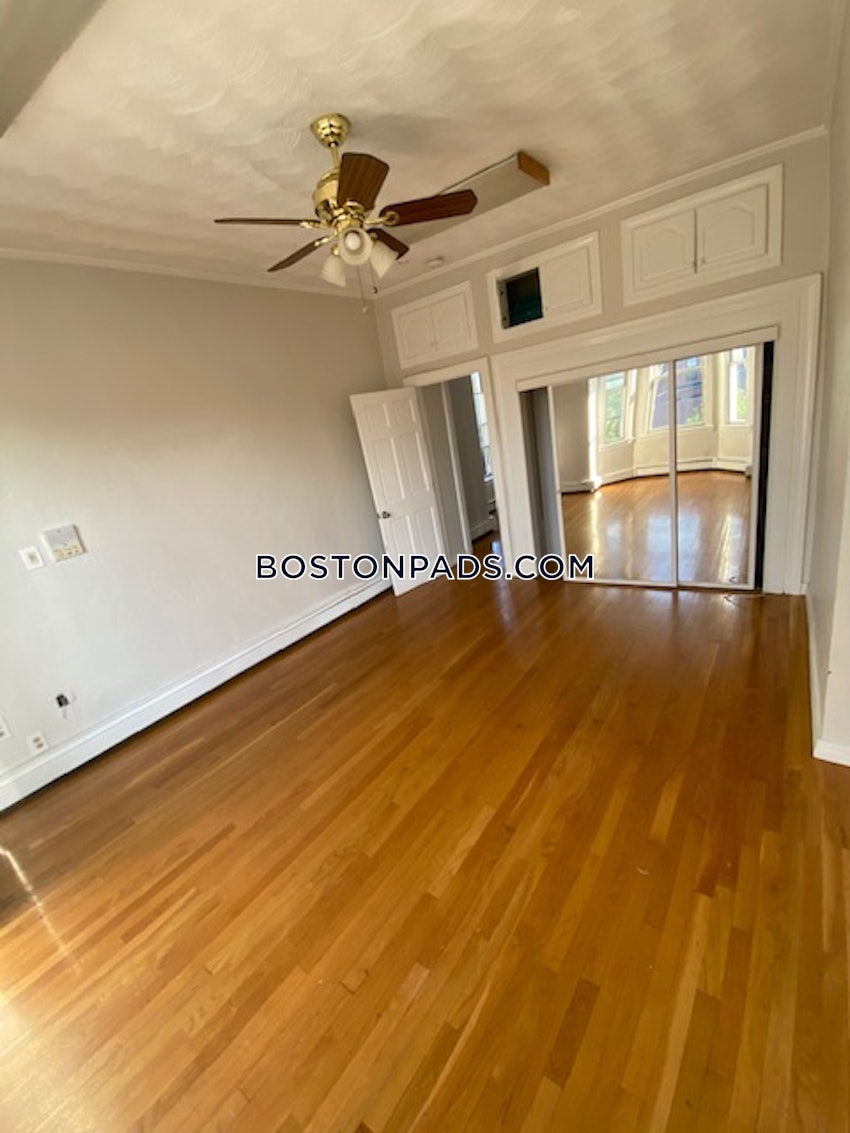 BOSTON - EAST BOSTON - JEFFRIES POINT - 3 Beds, 1 Bath - Image 2