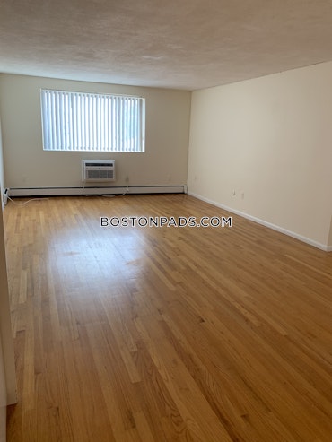 Boston - 2 Beds, 1 Baths