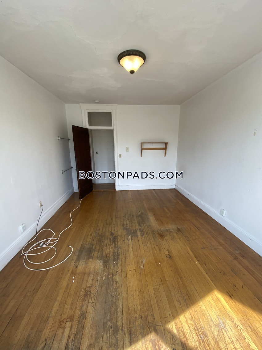 BOSTON - FENWAY/KENMORE - 2 Beds, 1 Bath - Image 11