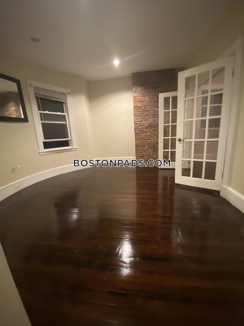 BOSTON - JAMAICA PLAIN - STONY BROOK - 4 Beds, 1 Bath - Image 16