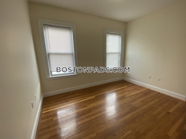 Boston - 2 Beds, 1 Baths