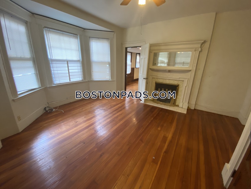 BOSTON - ALLSTON - 3 Beds, 2 Baths - Image 9