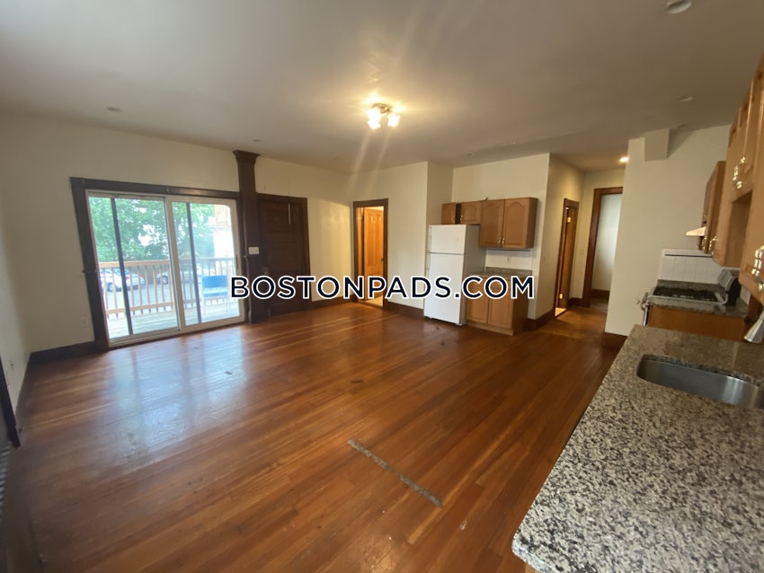 BOSTON - ALLSTON - 3 Beds, 2 Baths - Image 10