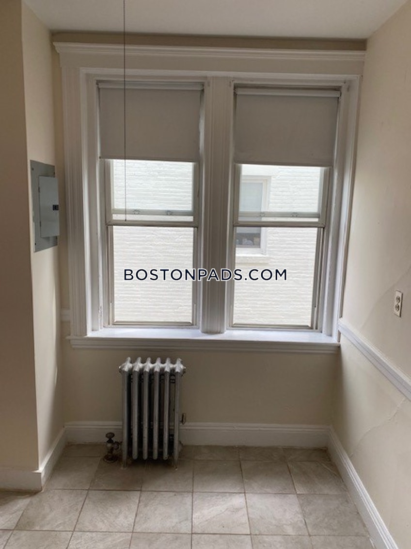 Boston - $2,100+ /month