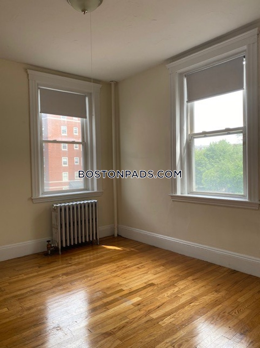 Boston - $2,100+ /month