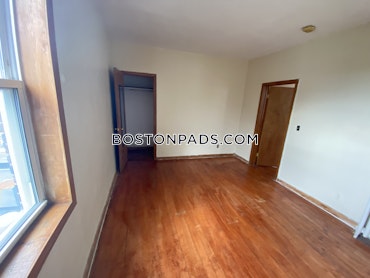 Boston - 2 Beds, 1 Baths