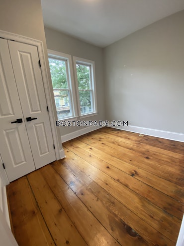 Boston - 2 Beds, 1 Baths