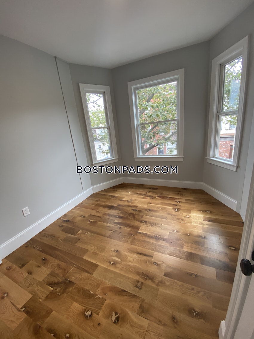 BOSTON - EAST BOSTON - BREMEN ST. PARK/AIRPORT STATION - 3 Beds, 2 Baths - Image 7