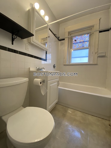 Boston - 0 Beds, 1 Baths