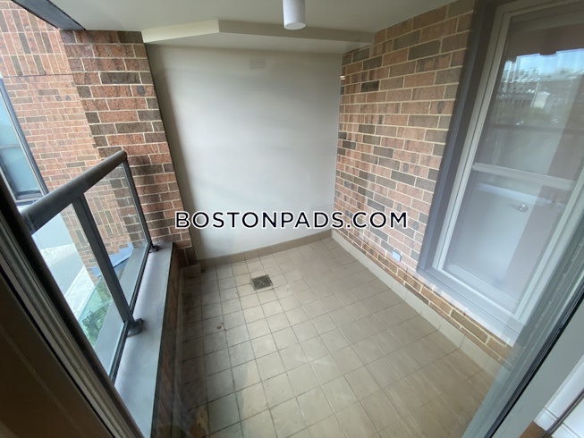 Boston - $4,200+ /mo