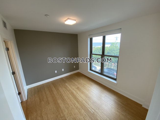 Boston - $4,200+ /mo