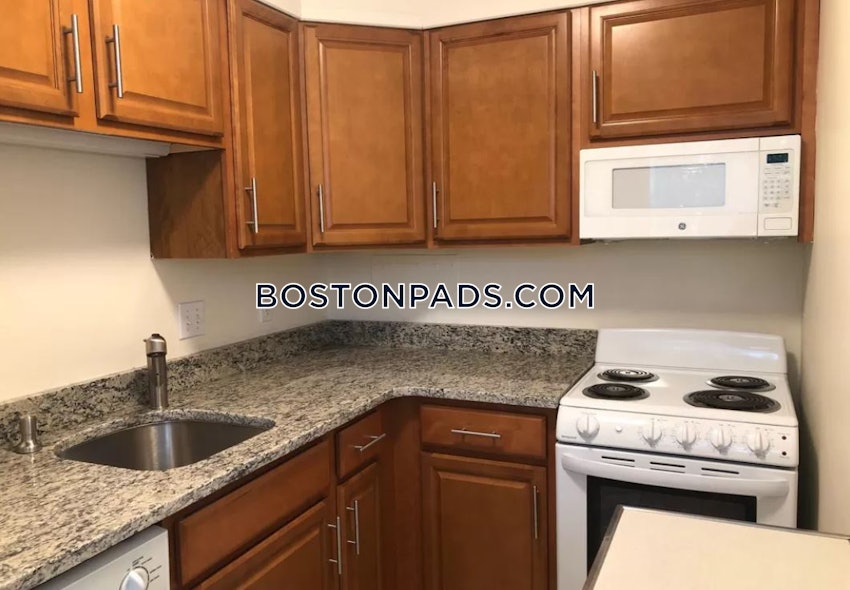 BROOKLINE- COOLIDGE CORNER - 2 Beds, 1 Bath - Image 2