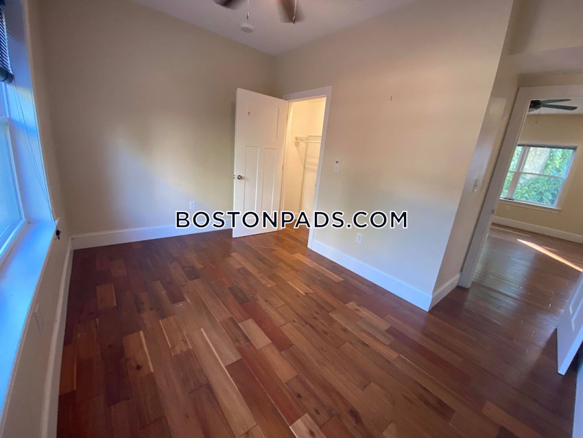 BOSTON - CHARLESTOWN - 4 Beds, 2 Baths - Image 10